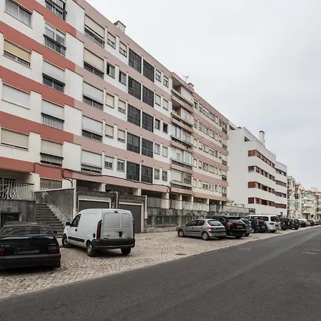 Feels Like Oeiras Sea View Апартаменты