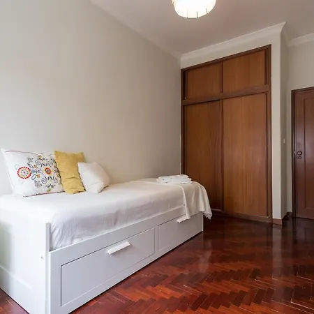 Апартаменты Feels Like Oeiras Sea View
