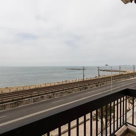 Feels Like Oeiras Sea View